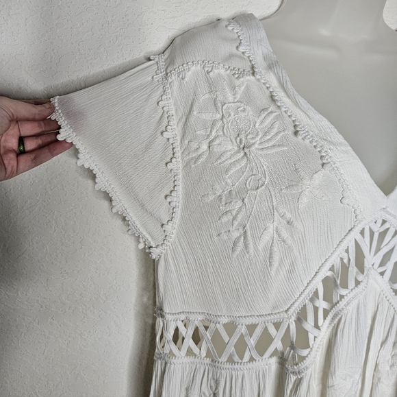 Free People Marissa Embroidered Cutout Ruffle Sleeve Mini Dress Oversize V-Neck - Picture 6 of 15